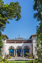 Vizcaya, Floridas grandest residence under blue sky