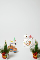 可愛いヘビの置物　東洋の年始に飾る縁起物