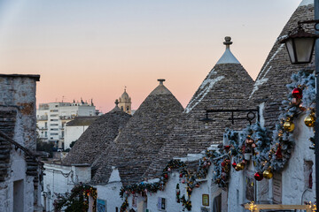 Natale tra i vicoli di Alberobello, Puglia, Bari, Italia