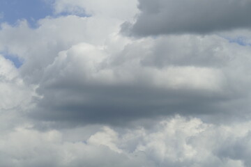 Graue Quellwolken, Grauer Himmel, Deutschland