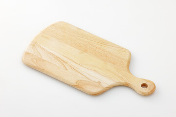 白背景に置いた木製のカッティングボード　Wooden cutting board on white background