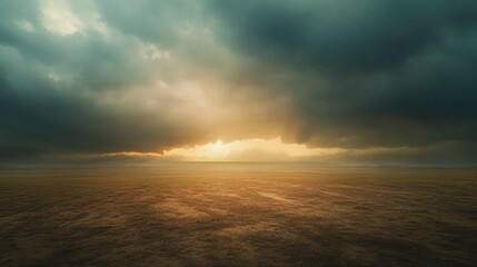 Obraz premium A dramatic seascape featuring dark, ominous storm clouds filling the sky,
