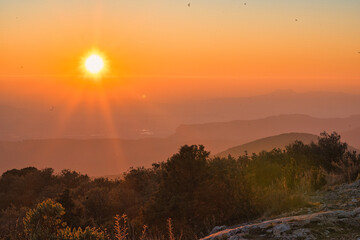 coucher de soleil sur le sud de la France