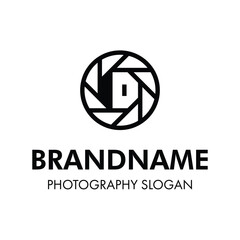 Letter D Shutter Photography Logo, for brand related to camera, lens, and aperture