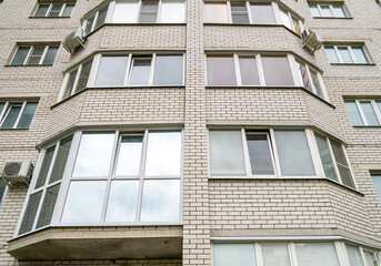 Replacing the glazing of a regular balcony in a house with panoramic glazing