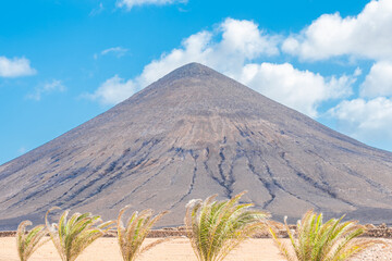 Paysage volcanique à La Oliva à Fuerteventura, île des Canaries, Espagne.