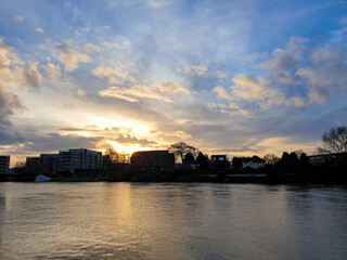 Fototapeta premium Sunrise on the river Trent in Nottingham, UK