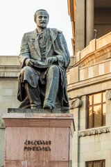 Naklejka premium Armenia, Yerevan. Statue of Hovhannes Tumanyan.
