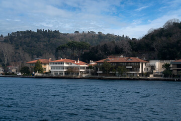 Obraz premium The neighbourhood on the Asian side of the Bosphorus strait Kanlıca in the Beykoz district of Istanbul Province on a sunny day, Istanbul, Turkey