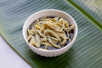 Bamboo shoot in tiliacora triandra juice