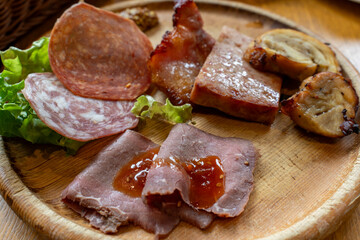 お肉の盛り合わせ（Assorted meats）