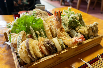 山盛りの天ぷら