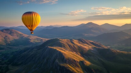 Obraz premium A vibrant hot air balloon soaring above majestic mountains bathed in golden sunlight. Experience the thrill of adventure and breathtaking views in the sky. Generative AI