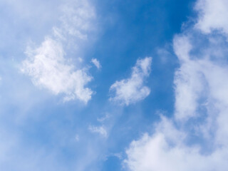 Obraz premium 1月の青空と白い雲90