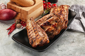 Grilled pork ribs with spices