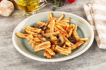 Italian cuisine - casafecce with mushrooms