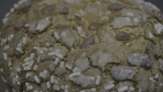Untitled ProjectPanettone Artigianale Mandorlato filmed sony FX3 S-Log3/S-Gamut3.cine e ottica 90mm macro sony. File ProRes 422 10bit 4K