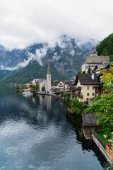 Fototapeta premium Hallstatt Charming Lakeside Village Nestled Among Majestic Mountains and Nature