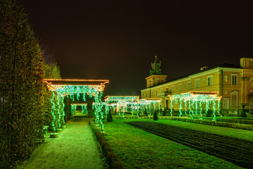 warszawa , miasto , Wilan&oacute;w , Pałac, iluminacje, 