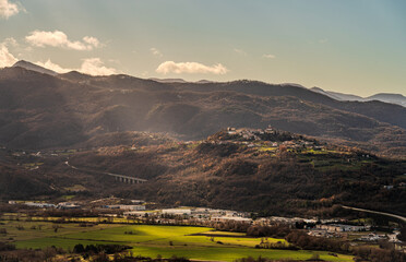 Pettoranello del Molise. View from the village of Pesche