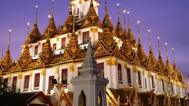 Loha Prasat (Wat Ratchanatdaram Worawihan) in Bangkok is famous for its unique and elegant Buddhist architectural style. It is a tourist attraction located near Khao San Road.
