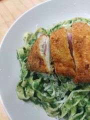 Pasta dish with chicken