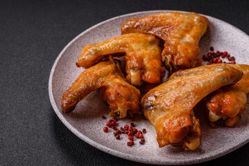 Grilled chicken wings with salt and spices