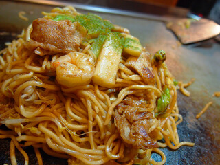 鉄板のミックス焼きそば