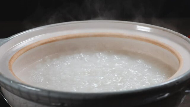 土鍋で炊いた白粥