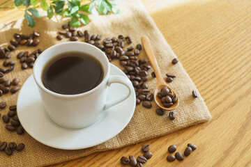 ブラックコーヒーとコーヒー豆