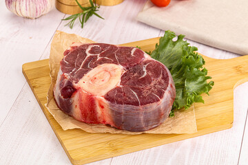 Raw beef ossobuco for roast