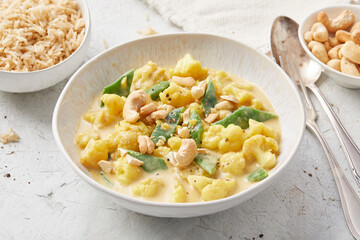 Cauliflower and Yogurt Curry with Brown Rice