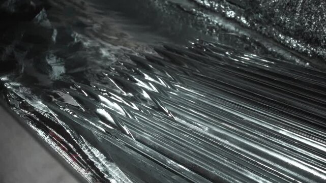 Galvanizing process of large metal products in a bath. Protection against corrosion of steel parts.