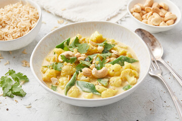 Cauliflower and Yogurt Curry with Brown Rice
