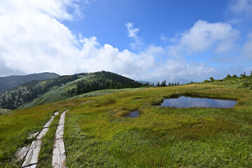 Climbing Mt. Aizu-Komagatake, Fukushima, Japan