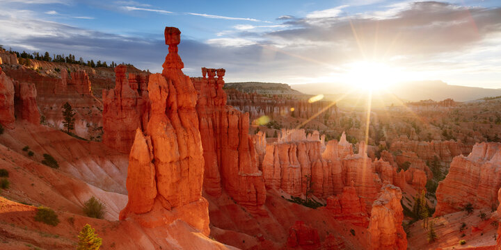 Sunrise over Thor's hammer, Bryce Canyon National Park, Utah, United States