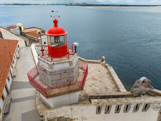 Faro de Outao en el rio Sado, Setubal, Portugal