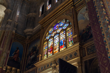 Fototapeta premium interior of saint cathedral city