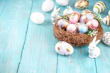 Easter nests and eggs background