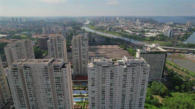 Marginal Pinheiros Guarapiranga S&atilde;o Paulo