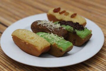 Delicious Indonesian Kue Pukis Cakes: A Delightful Variety of Flavors and Toppings