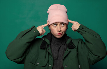 feeling confused or doubting, concentrating on an idea, looking to copy space on side