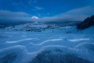 paysage de neige au puy de manse dans les hautes alpes gap