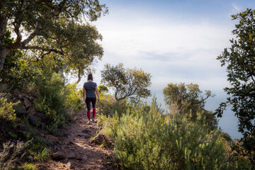 randonneuse femme Massif esterel cote azur 