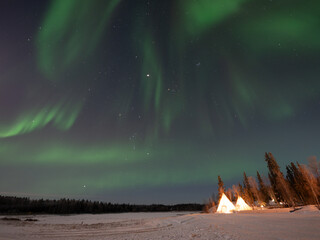 オーロラのある景色