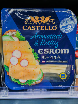 Castello Esrom Cheese Pack: Rich and Creamy Flavor