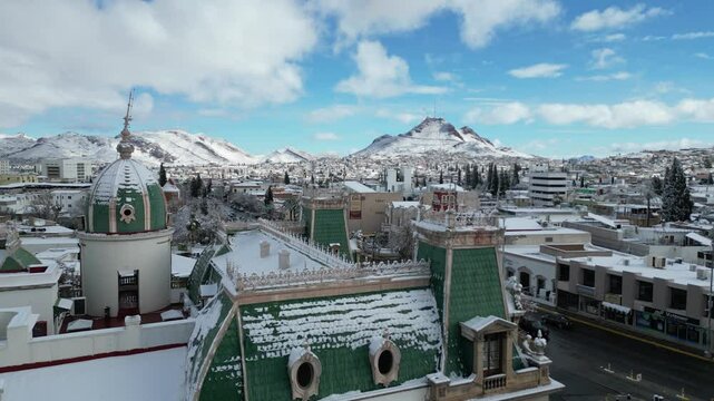 Edificio colonial antiguo en el centro de Chihuahua, quinta gameros vista parcial