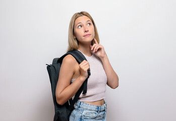Blonde Thinking Girl: Fresh Style and Positive Energy for a Productive Day
