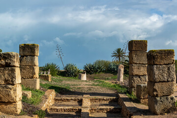 Ruines dans le port Punique de Carthage