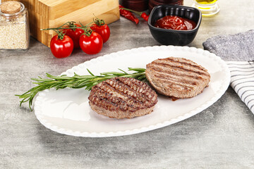 Grilled two beef burger cutlet